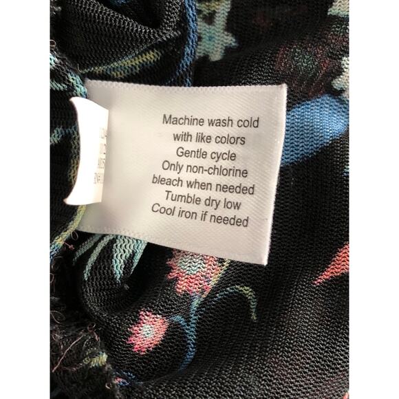 Lane Bryant Women's Size 26/28 Black Floral Kimono - Picture 8 of 8